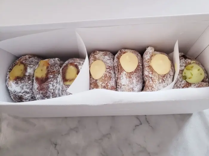 大人気の生ドーナツ店とベーカリー！行列にの画像_4