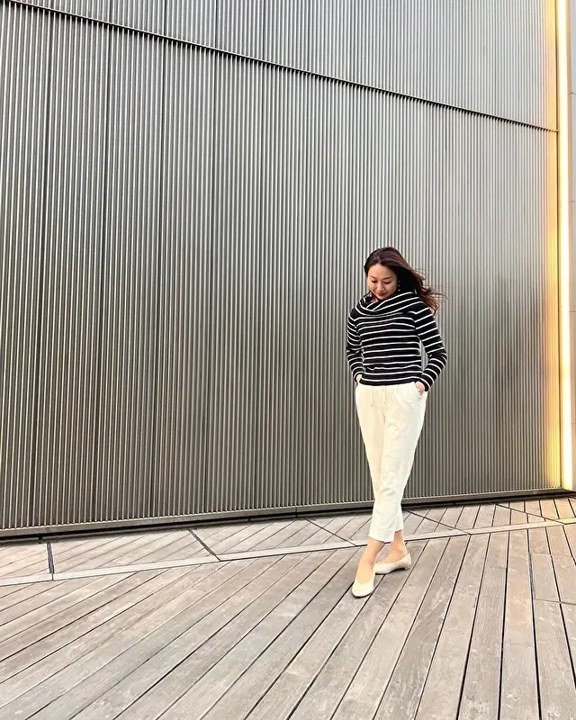 白のパンツで春コーデ！