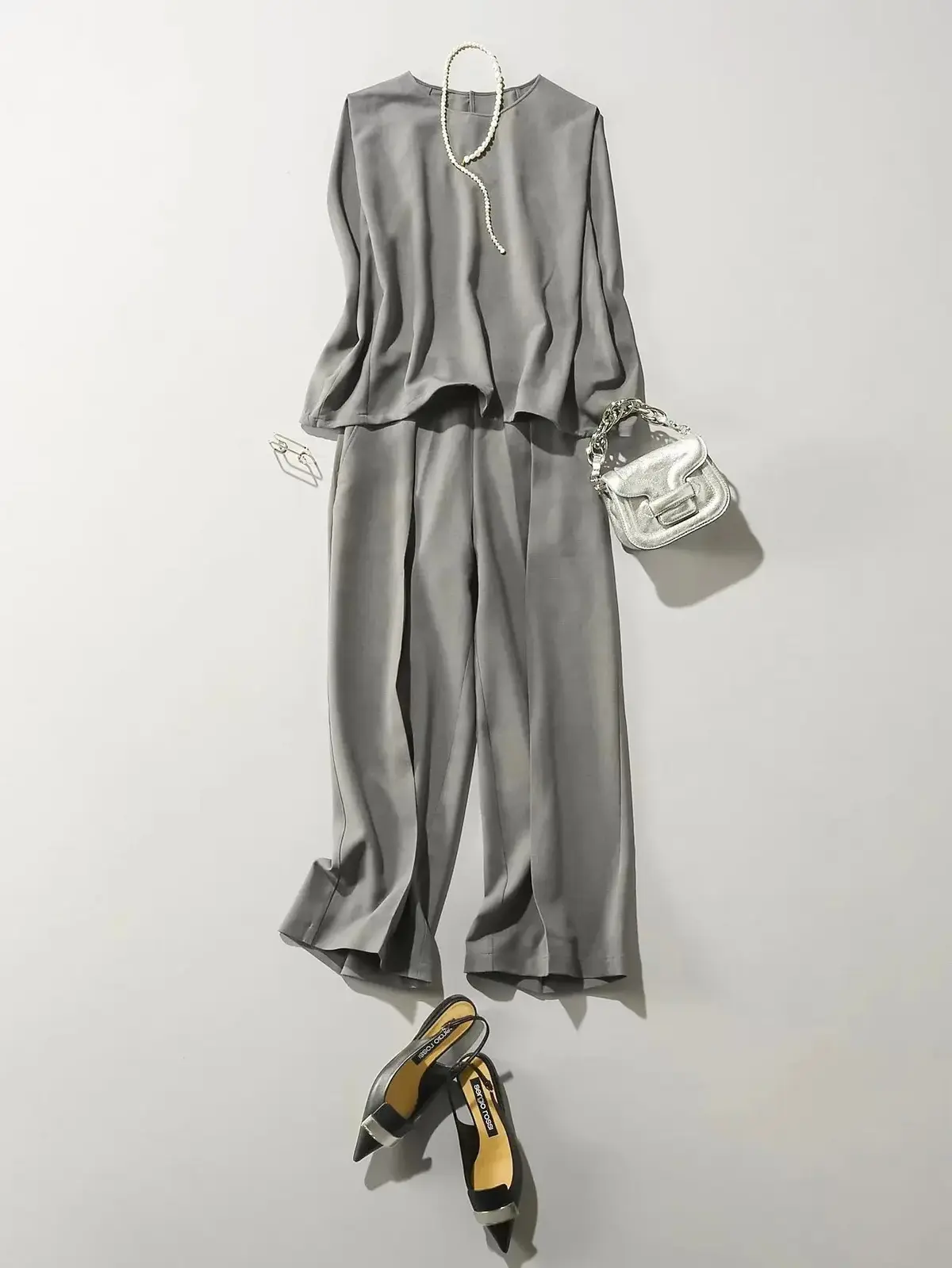 全方位美しいシルエットでシーンレスにはき回せる