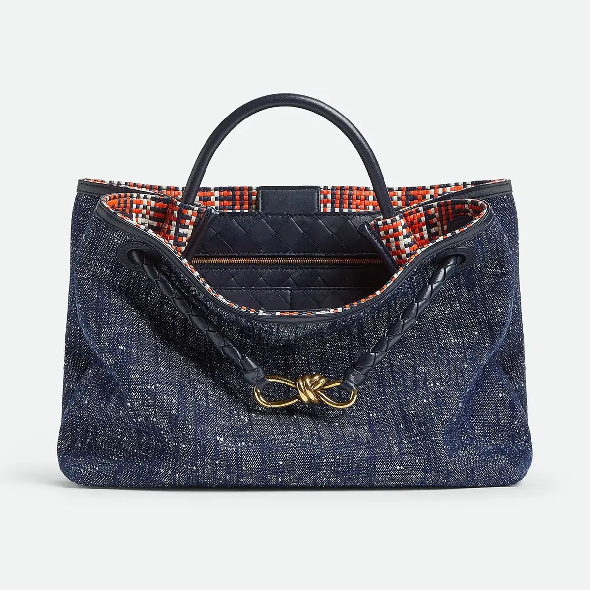 ボッテガ・ヴェネタ「アンディアーモ」