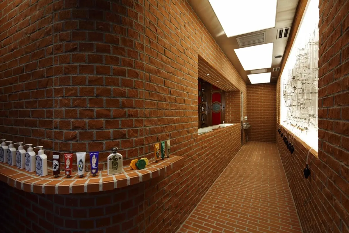 オフィシーヌ・ユニヴェルセル・ビュリーの新ショップが青山・表参道エリアにオープン！