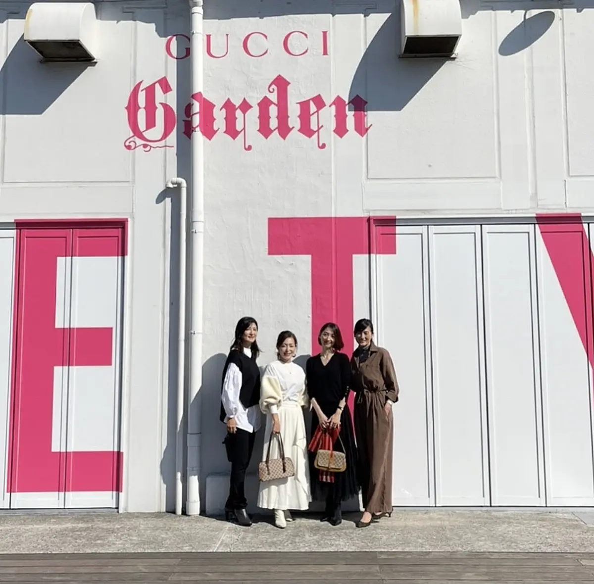 ZARA★Ｖネックニット白黒買いの画像_4