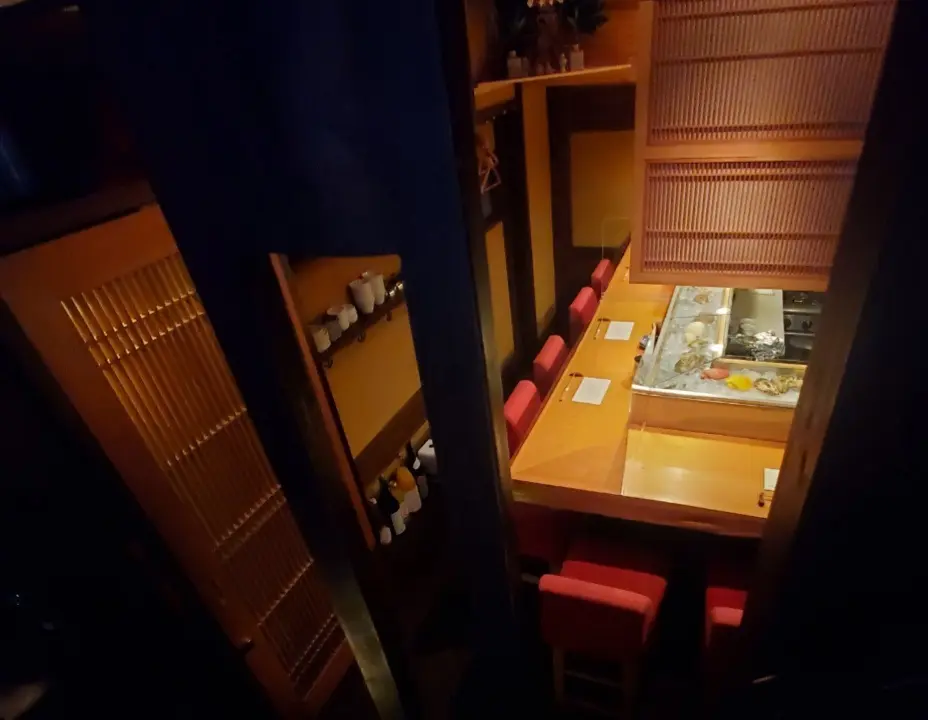 1階のカウンター席も素敵です。