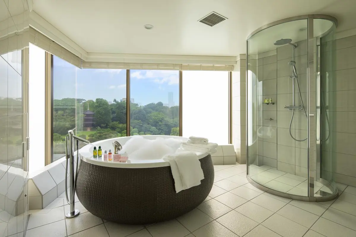 ホテル椿山荘東京とL'OCCITANE（ロクシタン）のコラボプラン「桜ビューバススイート」