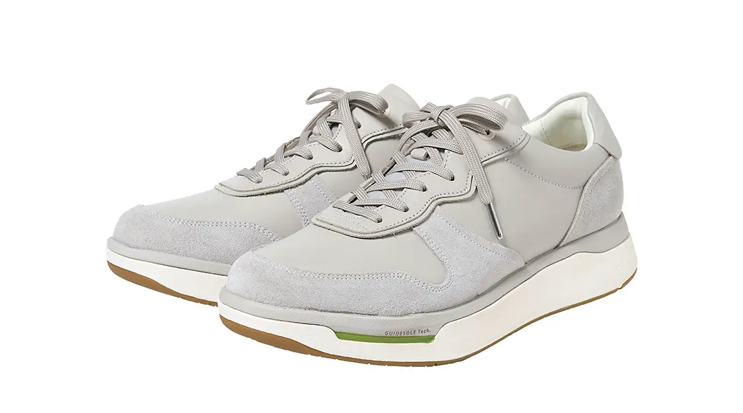 靴「ペダラ ライドウォーク 2」￥29,700／アシックス商事（ペダラ）