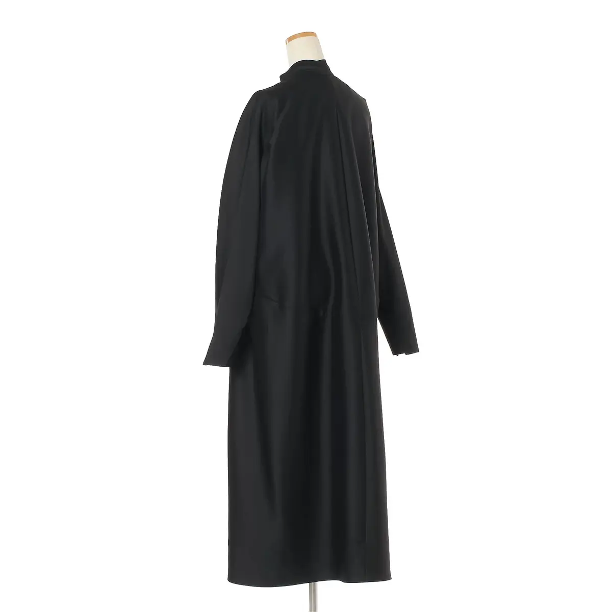 富岡佳子さんが着こなす、フレッシュな春名の画像_7