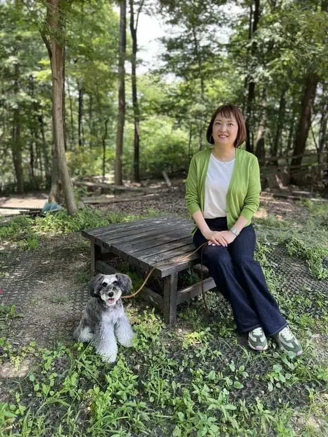 おしゃれな50代が着こなす「ユニクロ・GU」大人の晩夏コーデ