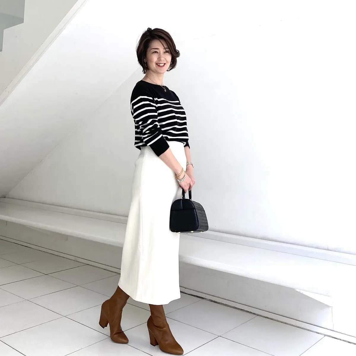 広がりすぎないナロースカートですっきり見の画像_3