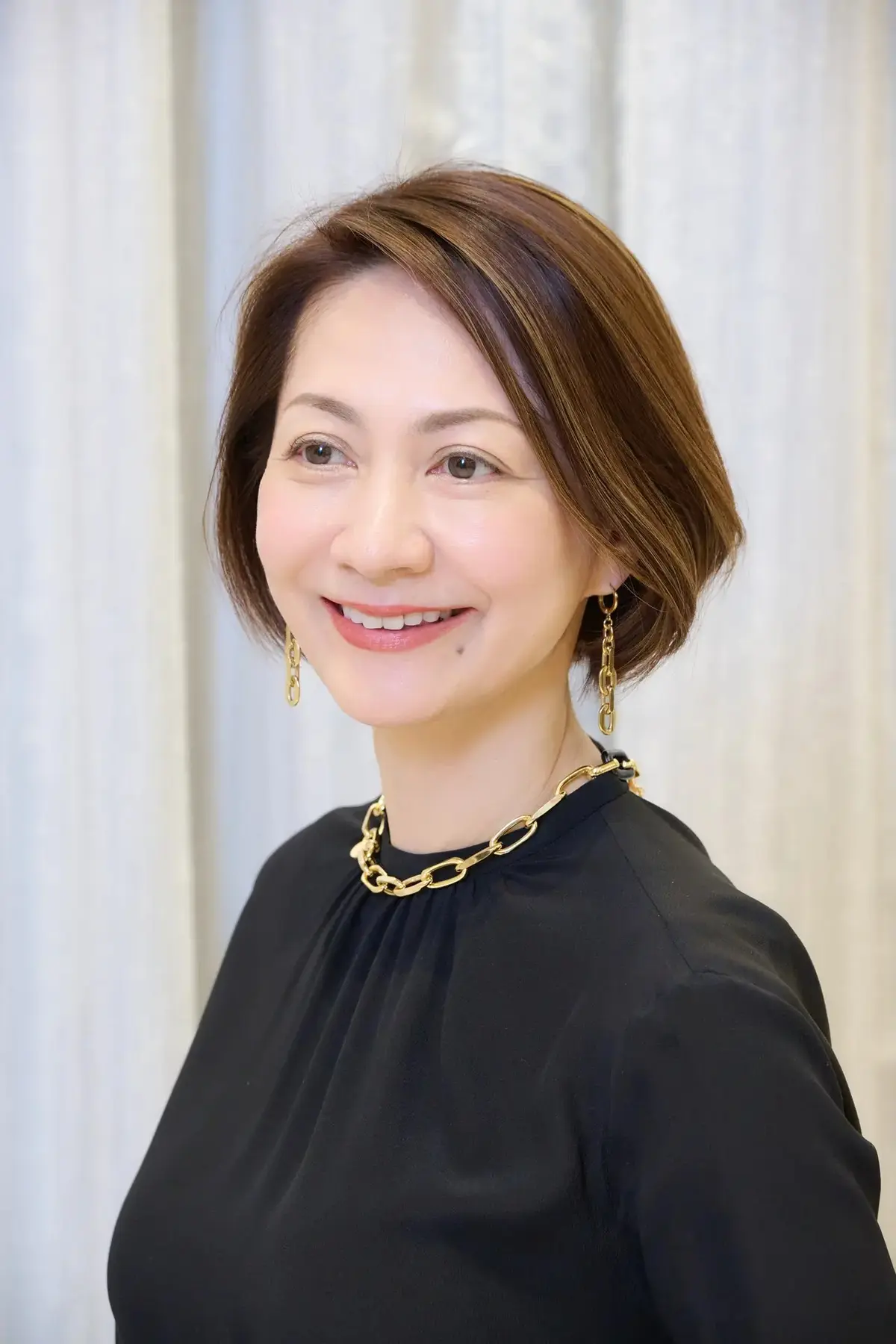 50代がドレスアップするときのヘアスタイル、どうする？ショートとボブでつくる華やぎヘアスタイル7選【ソワレ・ドゥ・エクラ　来場者ヘアスナップ】