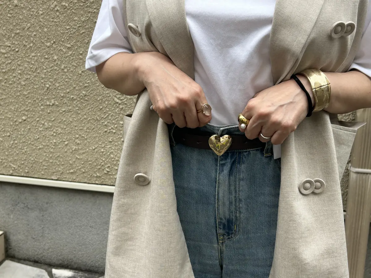 コーデの主役は麻です。麻は大人が着こなせの画像_5