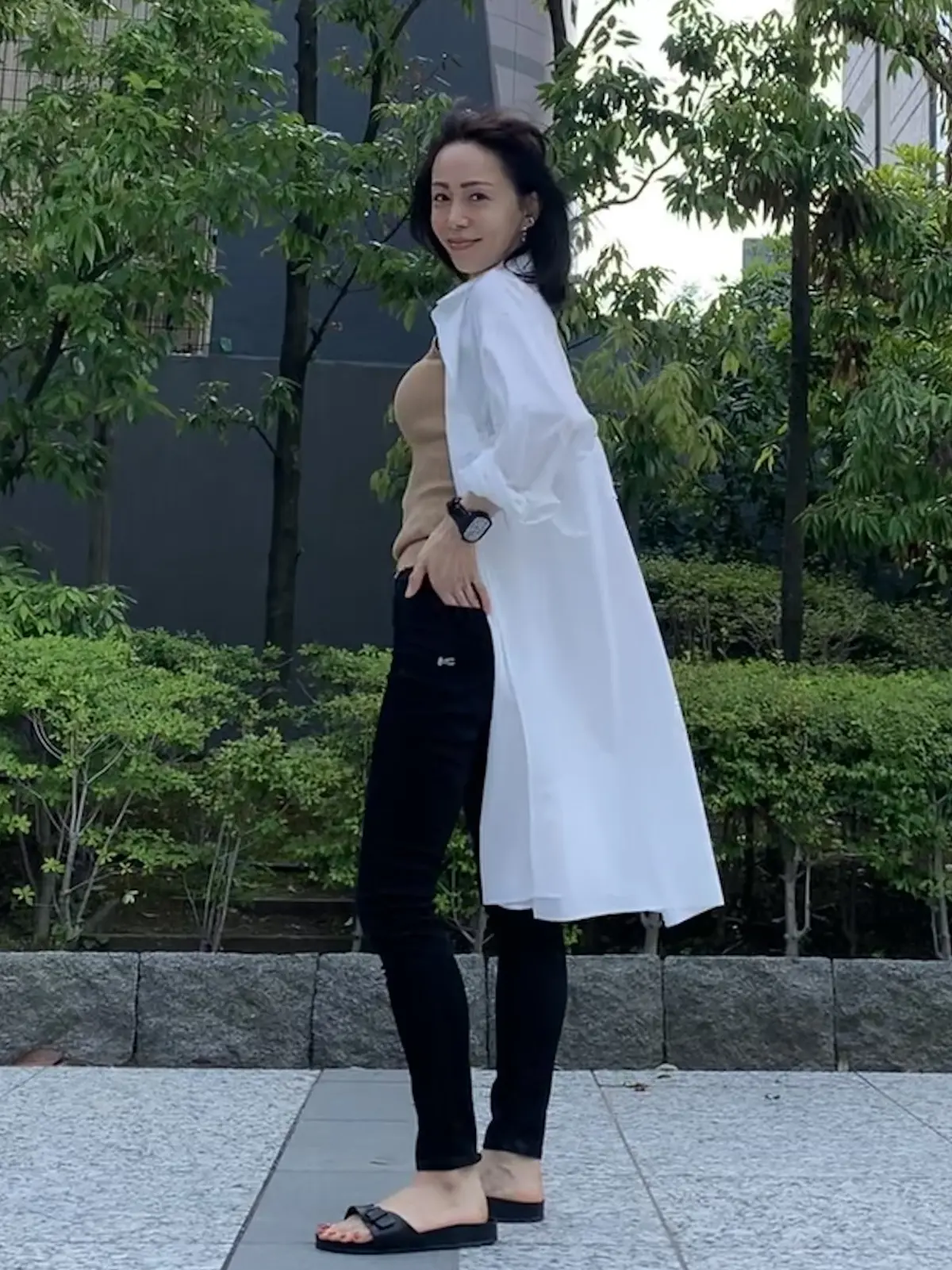 ボタン開け振り向き