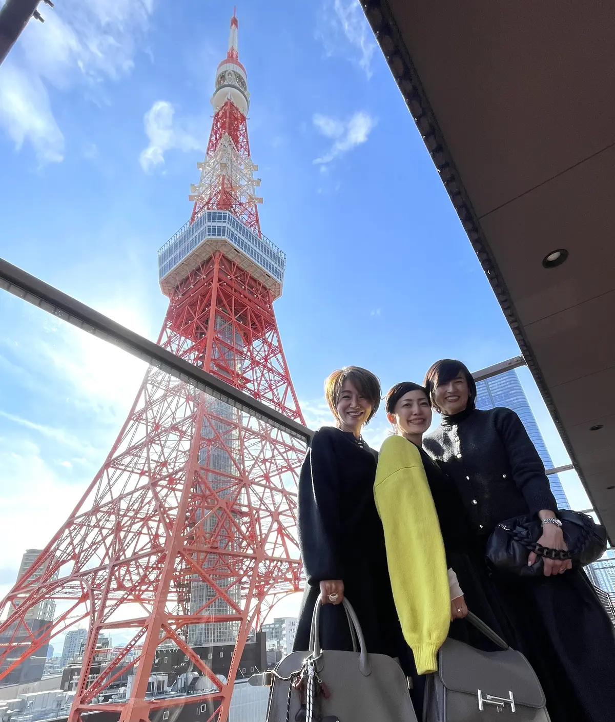 ブラック✖️イエローコーデで東京タワーをの画像_5