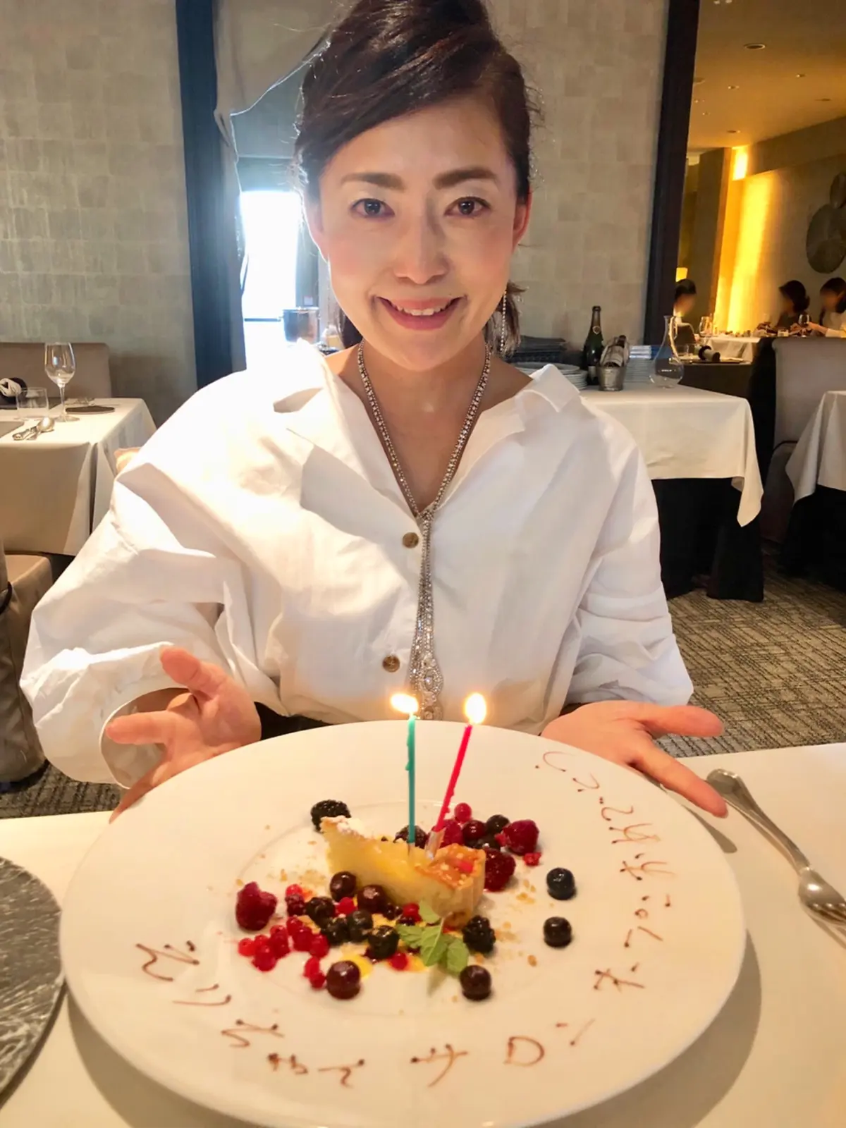 éclatが提案する新ワントーン〜異素材の画像_4