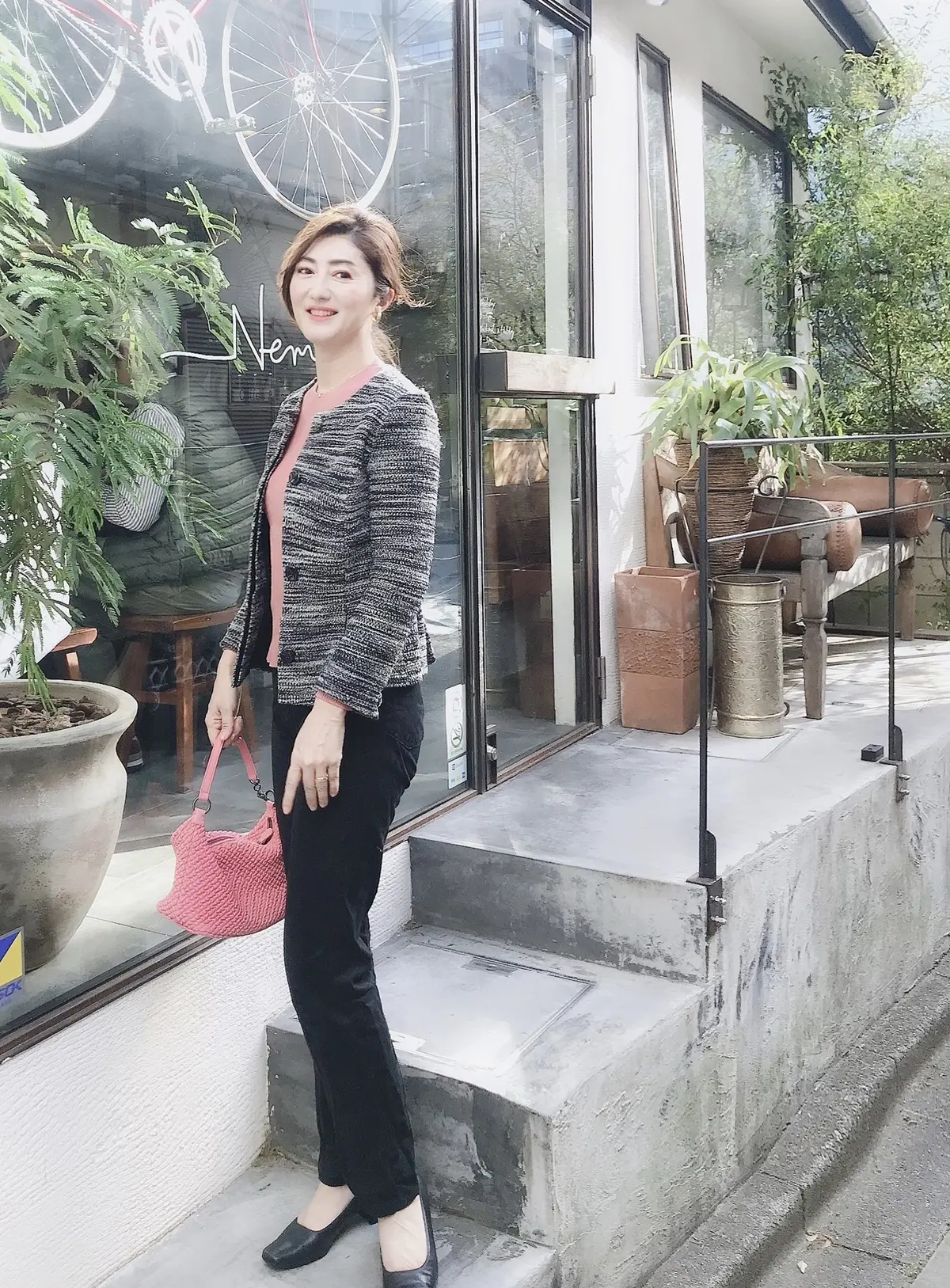 差し色ピンクコーデの画像_1