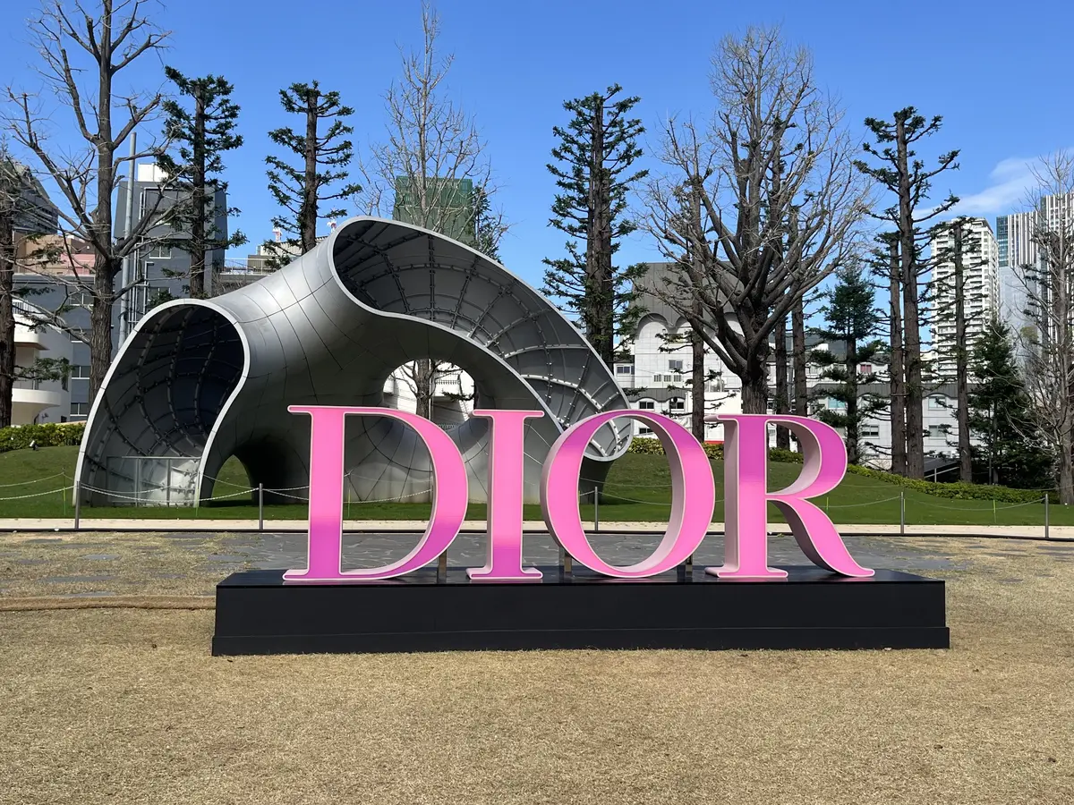 目白の後のお出かけシリーズ、今月は〝六本の画像_9