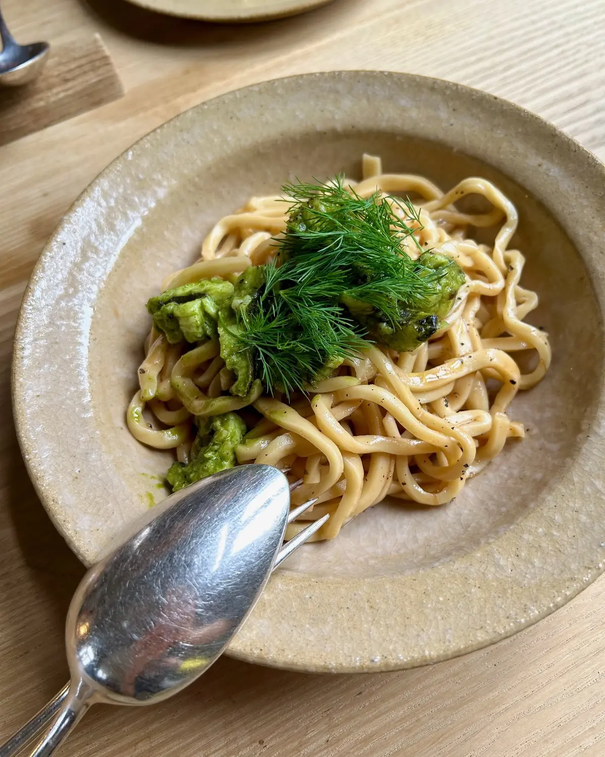 神戸らしいレトロなビルでアートに包まれたの画像_10