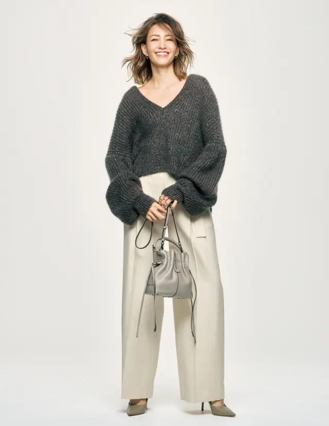 ラメニット×ハンサムパンツコーデのRINA