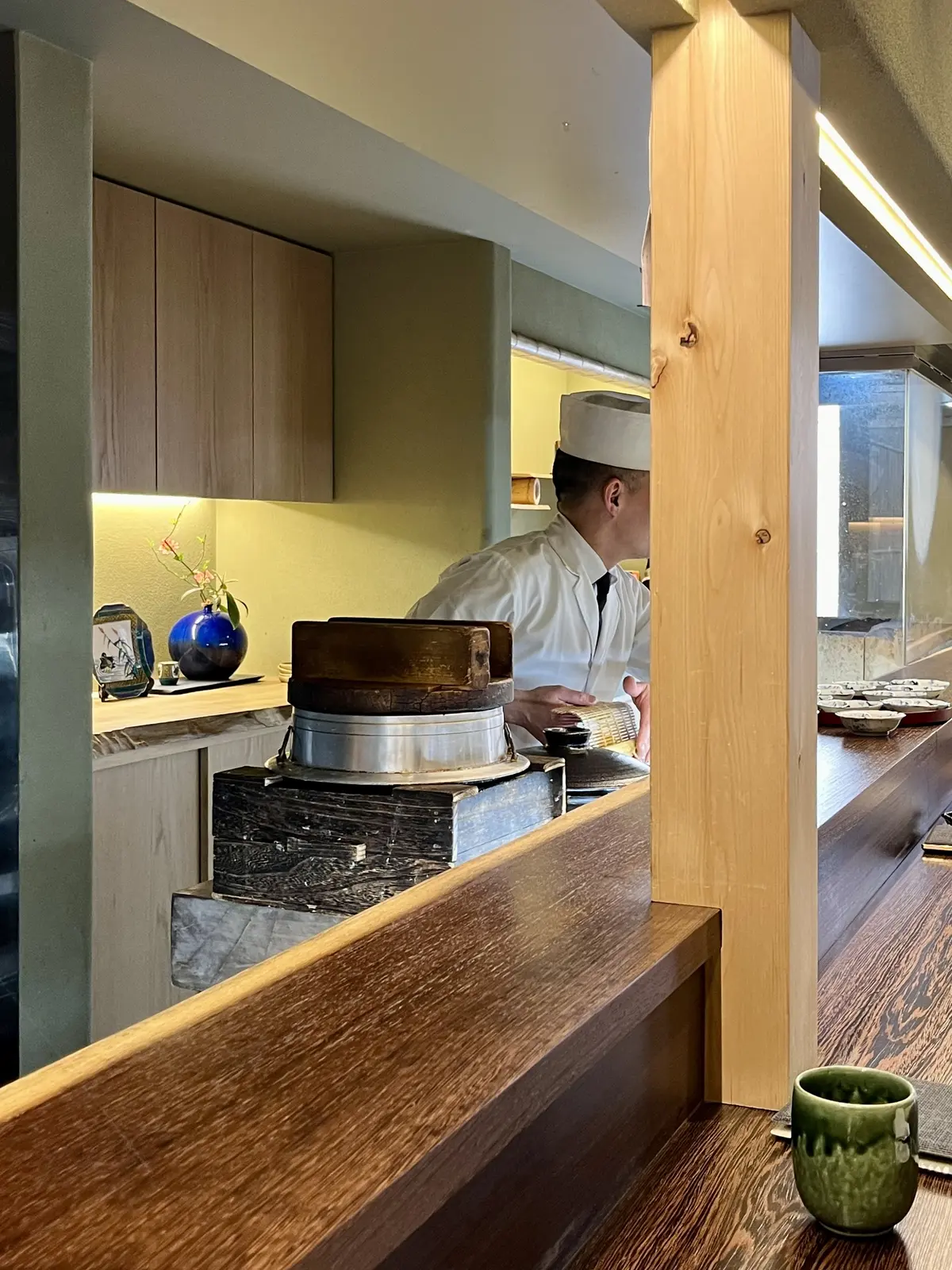 サクラ色ニットで金沢。の画像_5