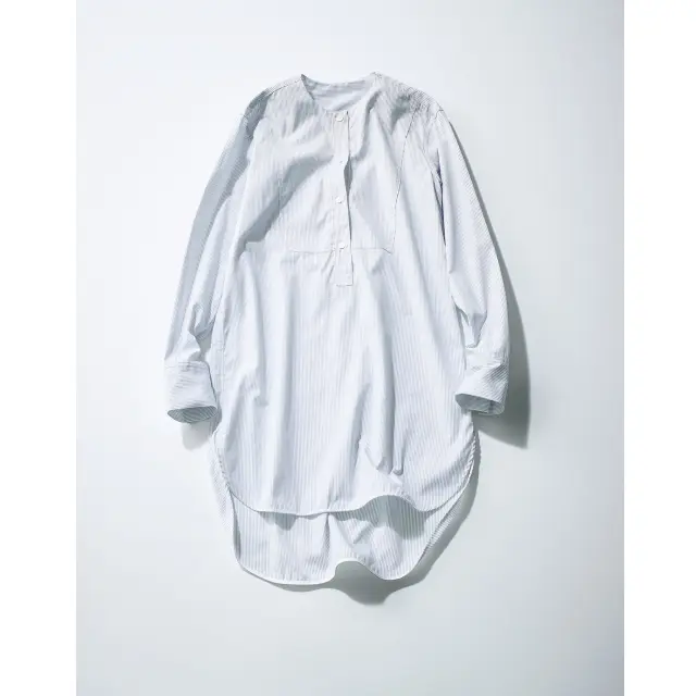 シンプルだけどこなれ感の出るシャツは…【CINOH（チノ）】