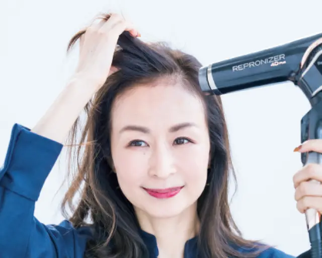 流し前髪のブロースタイリング