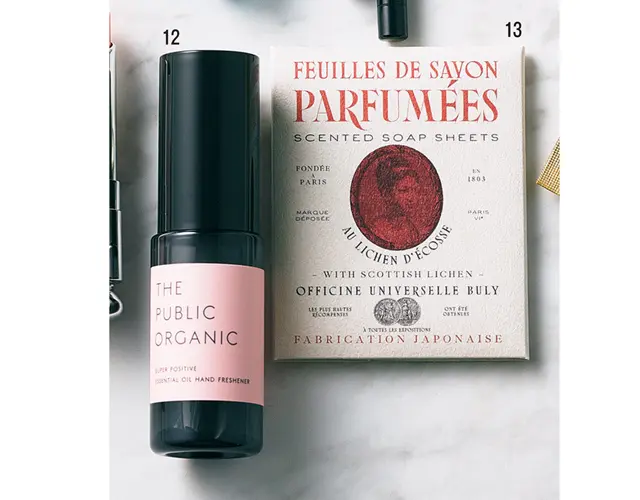 長井かおりさんのポーチの中身