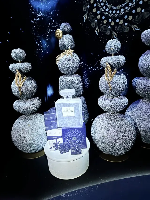 HERMESスカーフと Black &Rの画像_3