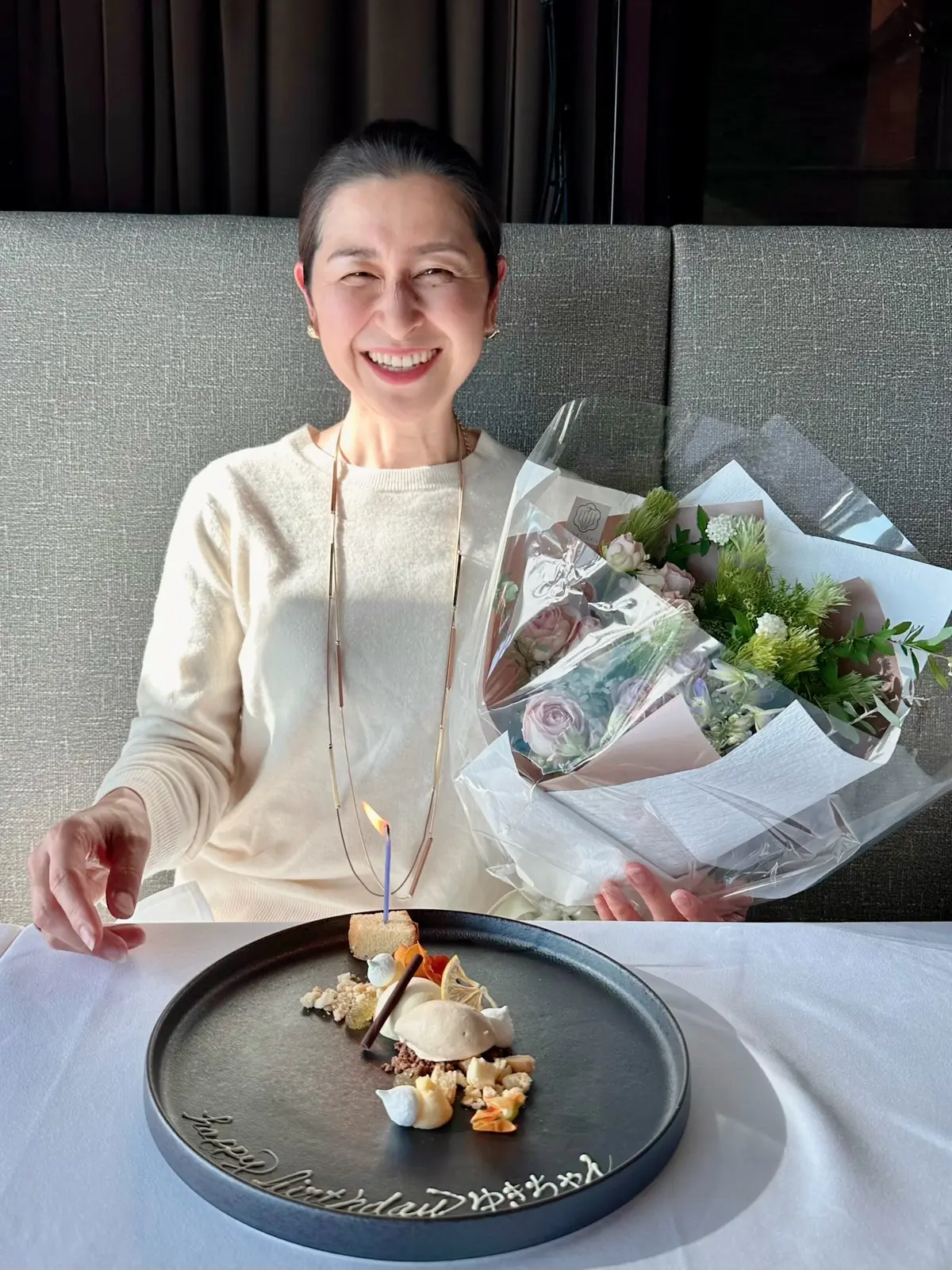 新年会ランチへは明るいNATURALカラの画像_24