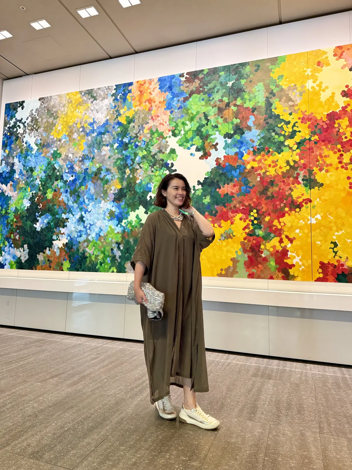 晩夏から秋へ。カーキワンピで大人のシンプの画像_5