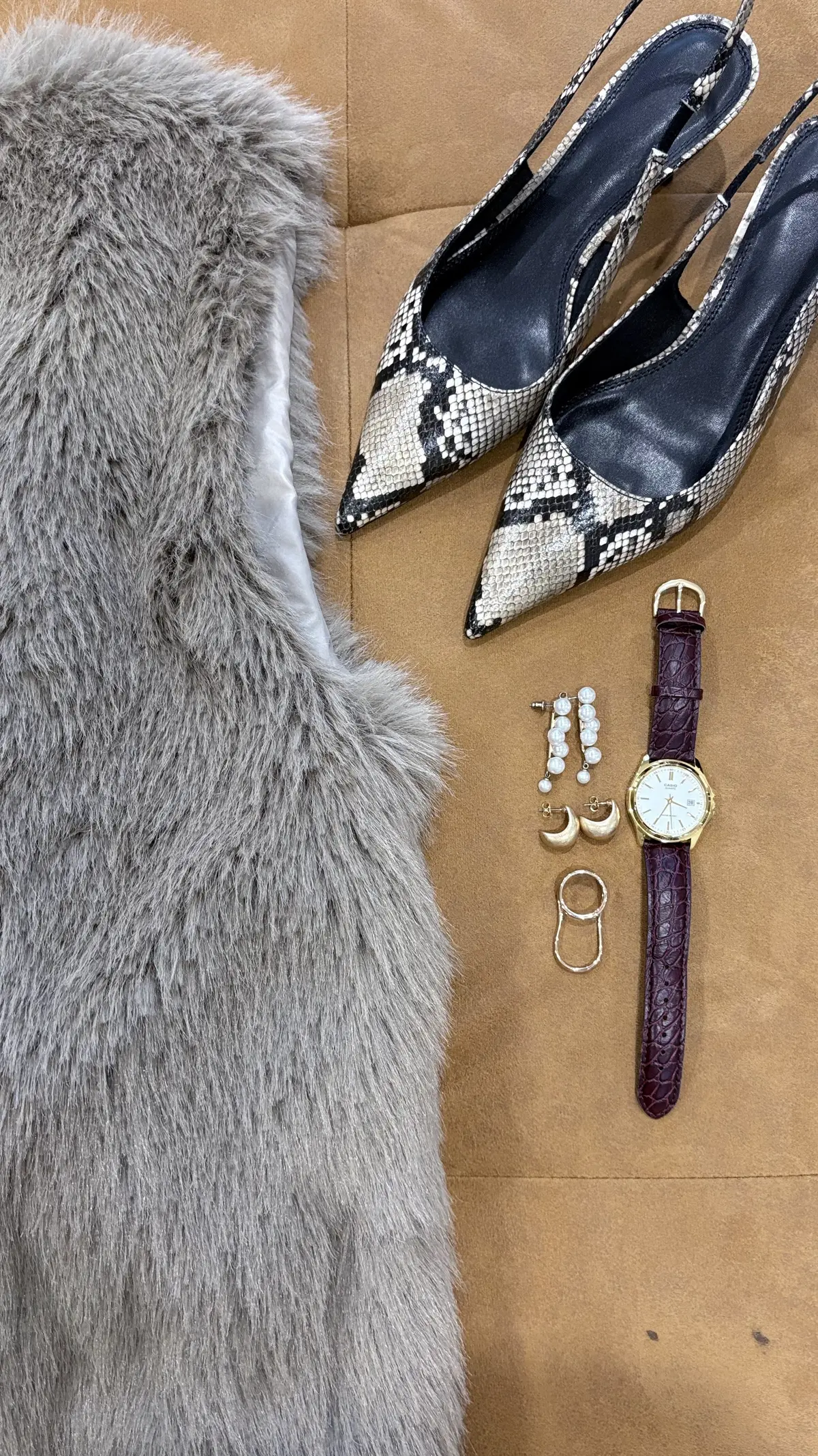 スリーコインズ　シュシュ　Lattice　300円ショップ　プチプラアクセサリー