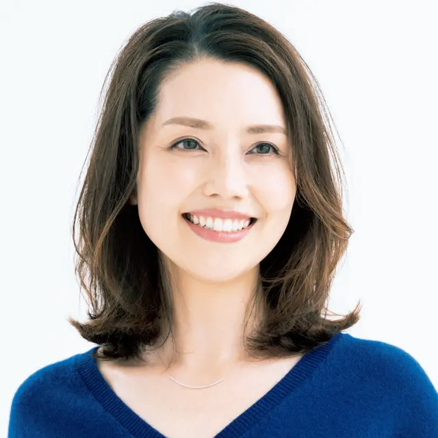 長さを変えただけで、大人のクセを生かしたしゃれ感ヘアに変身！