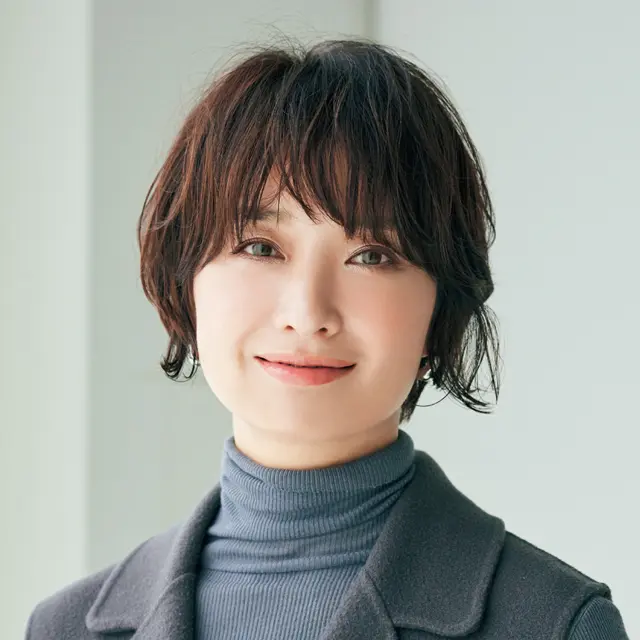 クセのある髪質は、カットを味方につけてふんわり感をアップ【50代髪型・ヘアスタイル】