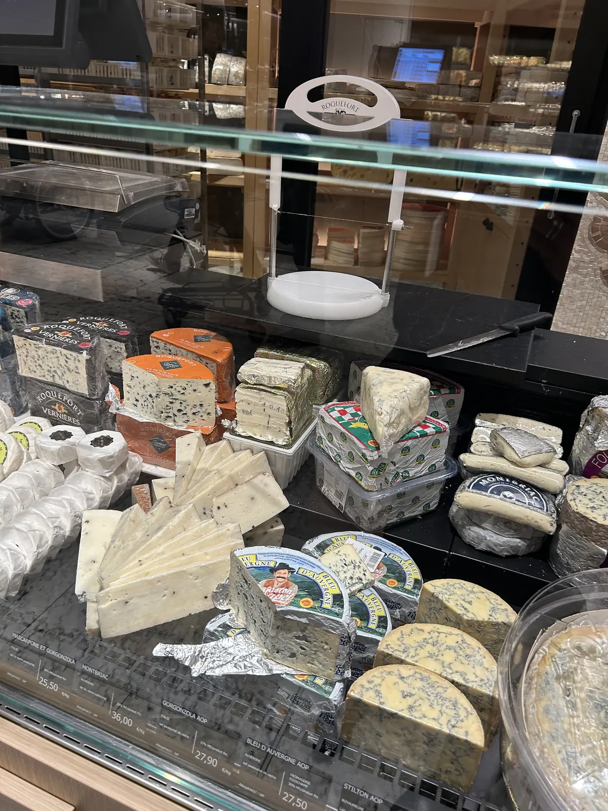 ボンマルシェ百貨店　パリ