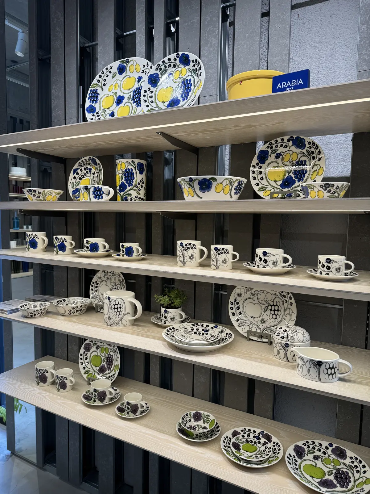 イッタラ表参道ストア