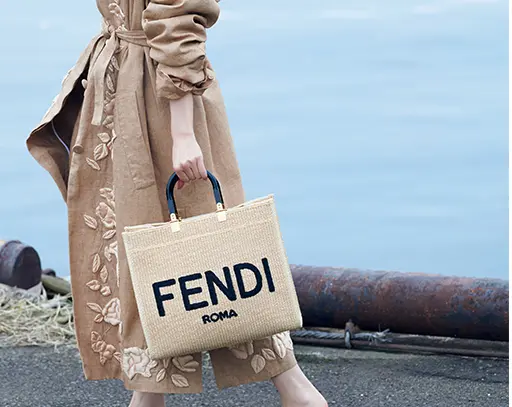 50代が上品に持てる人気ブランドの「かごバッグ」