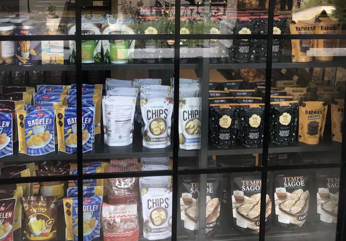 ミニスーパー　スナック