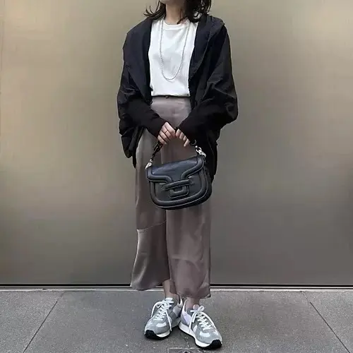 【50代 ファッション】気温23度の日のの画像_6