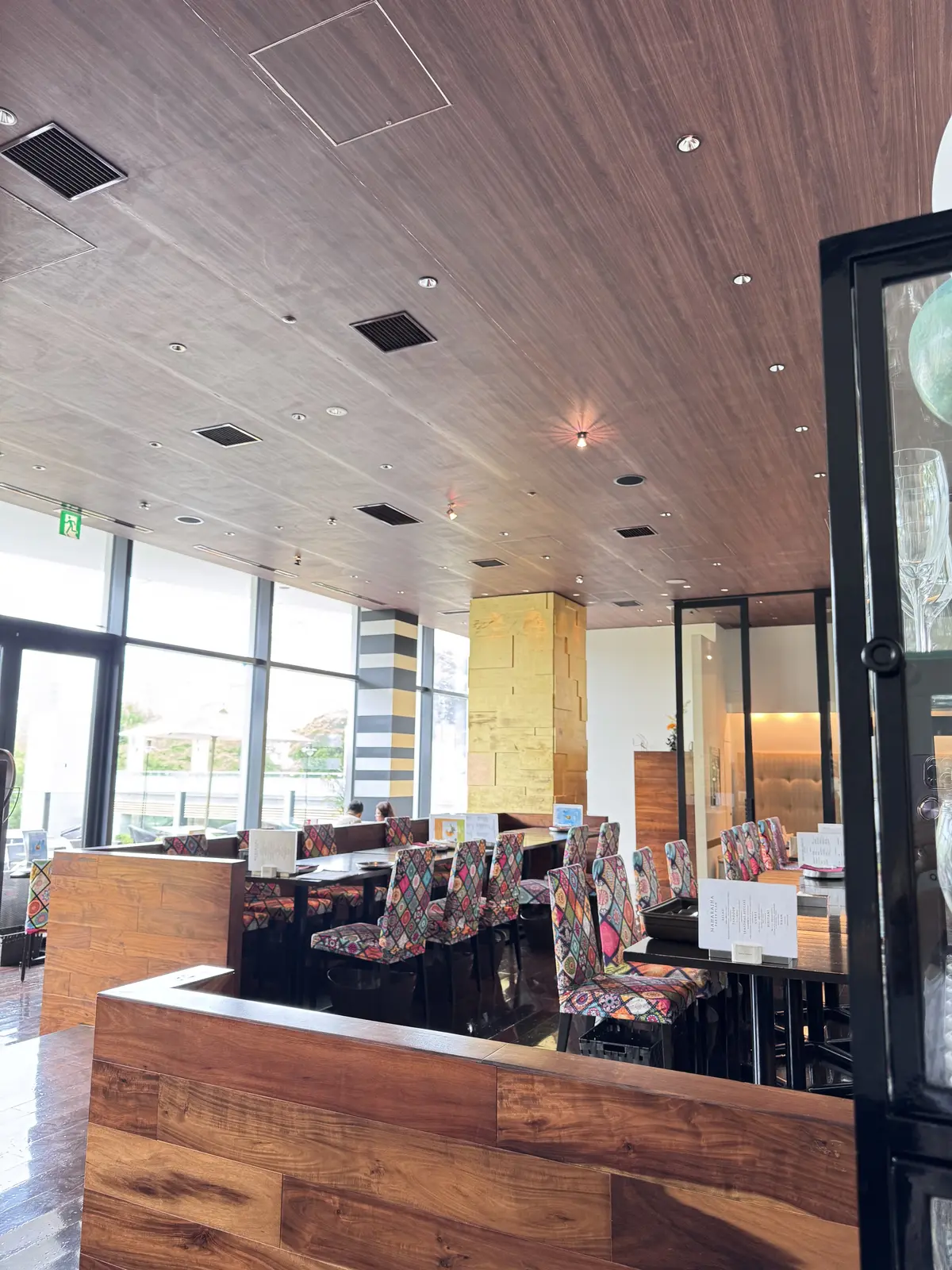 ZARAトーンアップも叶う夏のホワイト🤍の画像_15