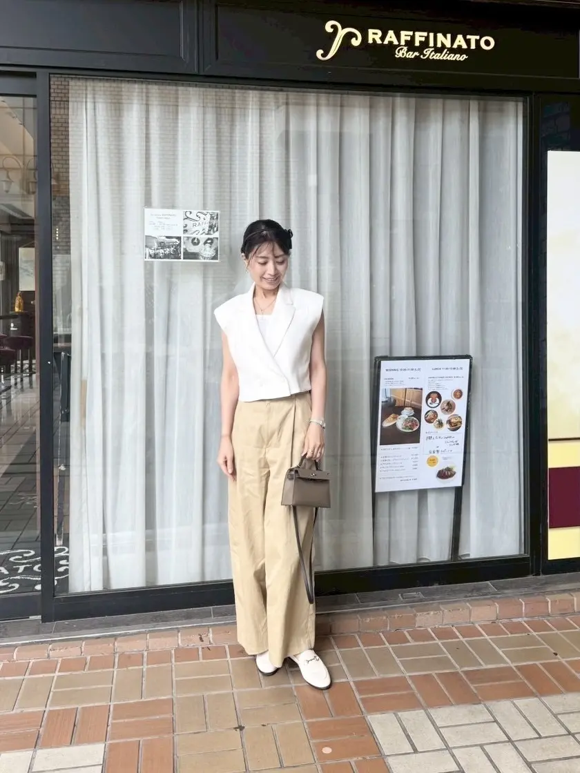 ウエスト丈【ジレ】コーデの画像_3