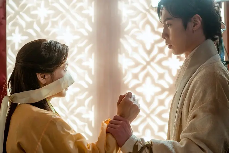 Netflixシリーズ「還魂」パート1＆パート2独占配信中