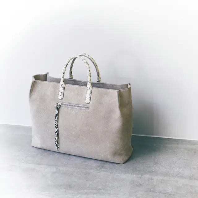 さっと持つだけでコーデがぐんと格上げ！ の画像_3