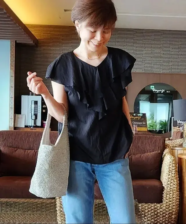 ふんわりブラウス２