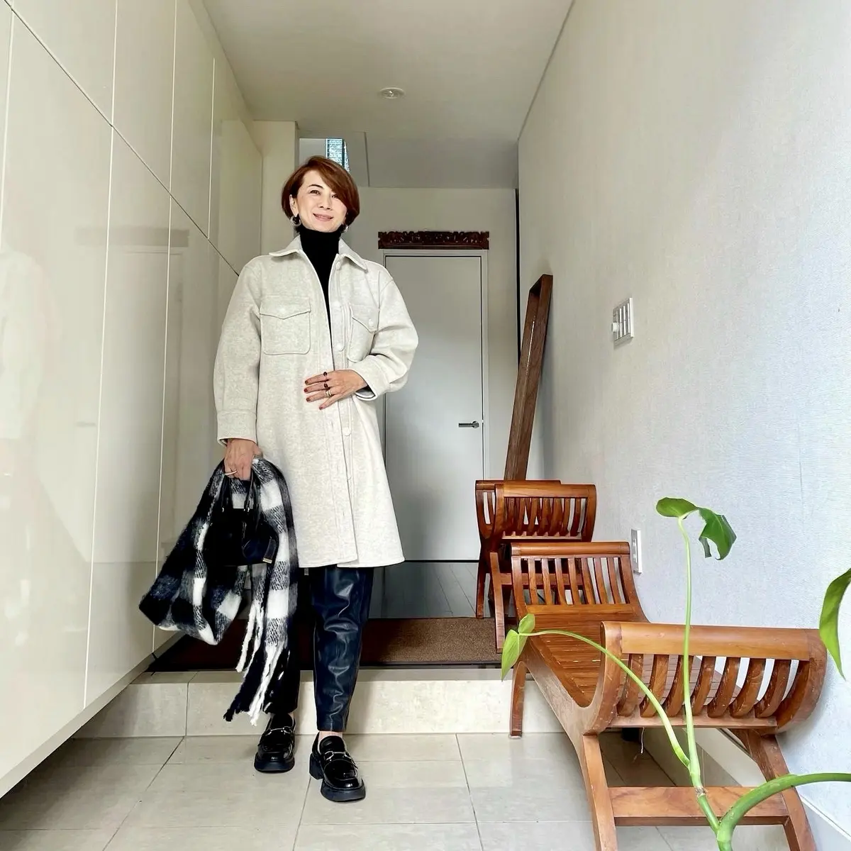 冬のホワイトコーデと華組ランチの画像_1