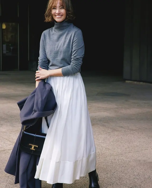 【軽やかロングスカートコーデ4選】ひらっとスカートがやっぱり素敵！