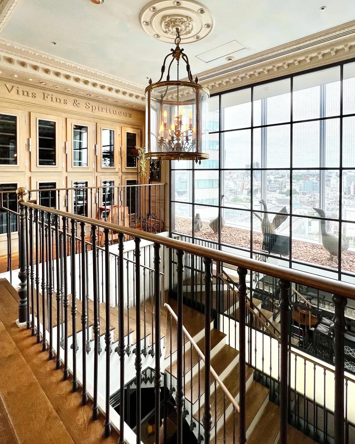 表参道にあるビストロ「BENOIT（ブノワ）」店内写真