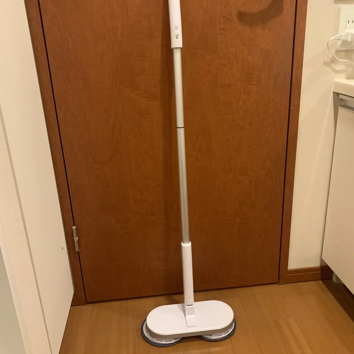 コードレス回転モップクリーナーネオプラス