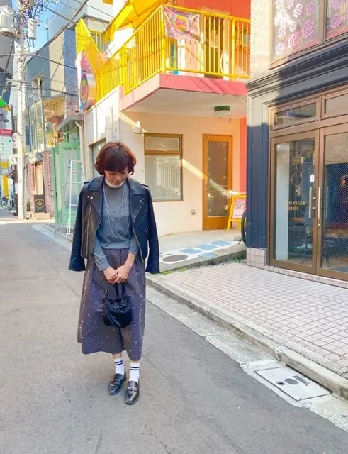 ライダース×スカートで甘辛コーデの画像_5