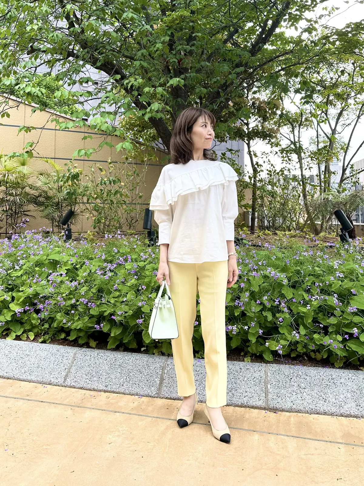 フリルシャツコーデで素敵なイベントへの画像_1