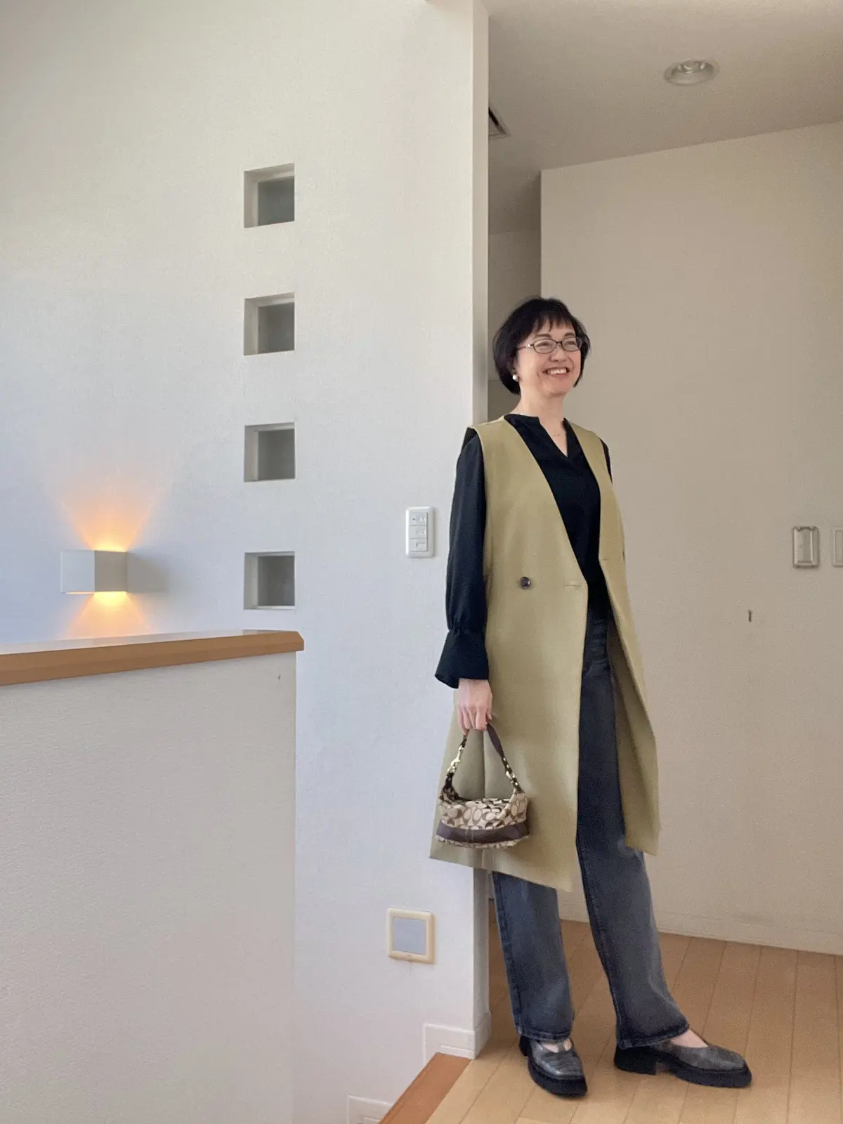 春コーデ♡カラートップス×グレーデニム合の画像_3