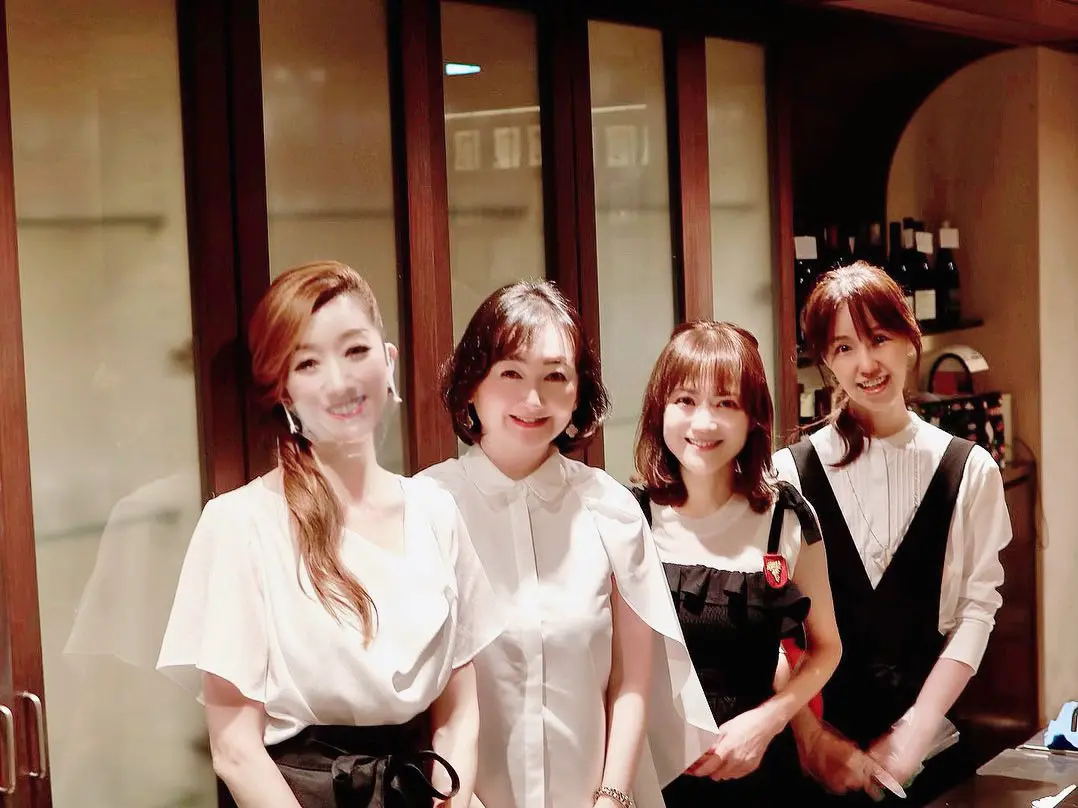 お気に入りのブラウスでお友達のイベントへの画像_1