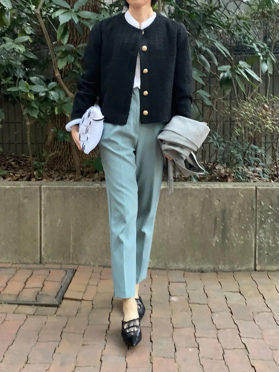 ZARA黒ツイードジャケット＋パンツコーデ②